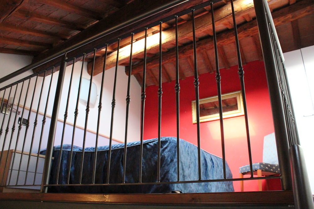 L'ippogrifo Bed & Breakfast 2*